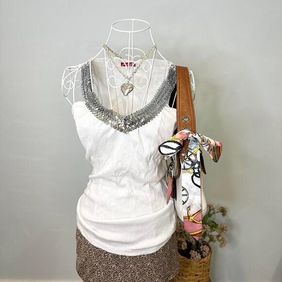 NWT Gorgeous vintage y2k white ribbed v neck sparkly sequin tank top - Picture 2 of 6